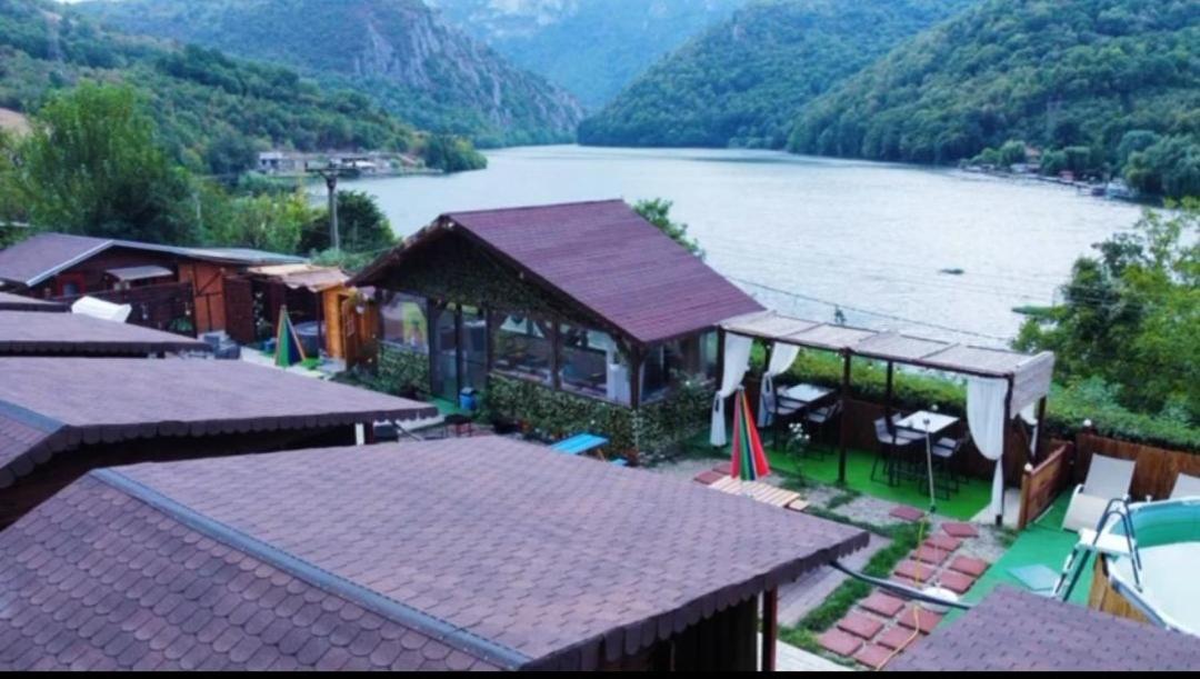 Clisura Dunarii Casutele Danca Ogradina Exterior foto