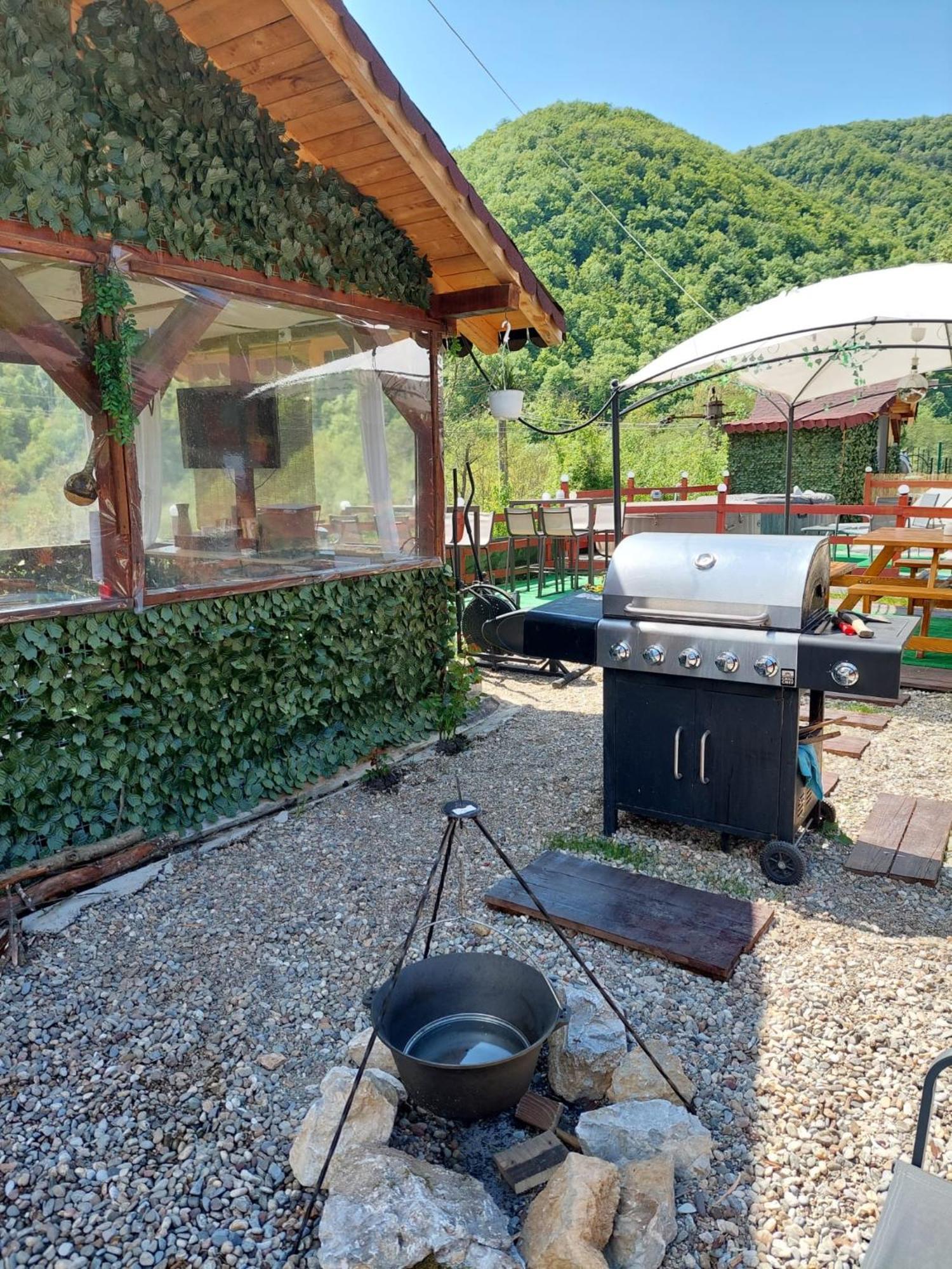 Clisura Dunarii Casutele Danca Ogradina Exterior foto